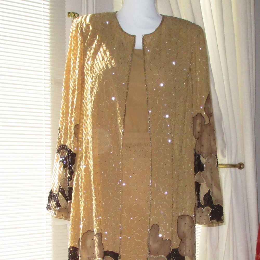 New hand beaded 3 pc elegant vintage formal dress